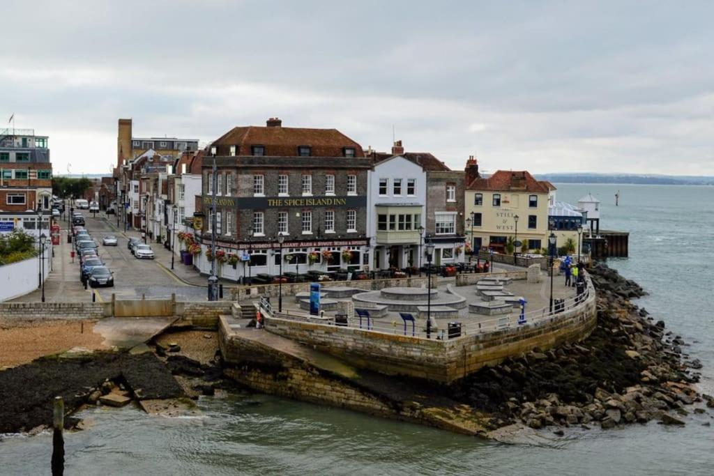 Апартаменты Portsmouth Urban Haven Экстерьер фото