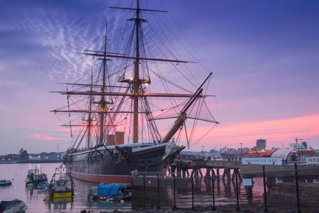 Апартаменты Portsmouth Urban Haven Экстерьер фото